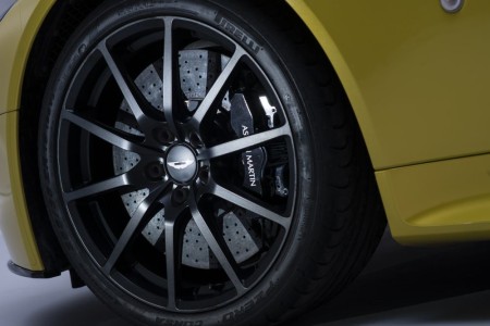 V12 Vantage S - Light Weight Rims » Aston-martin.com